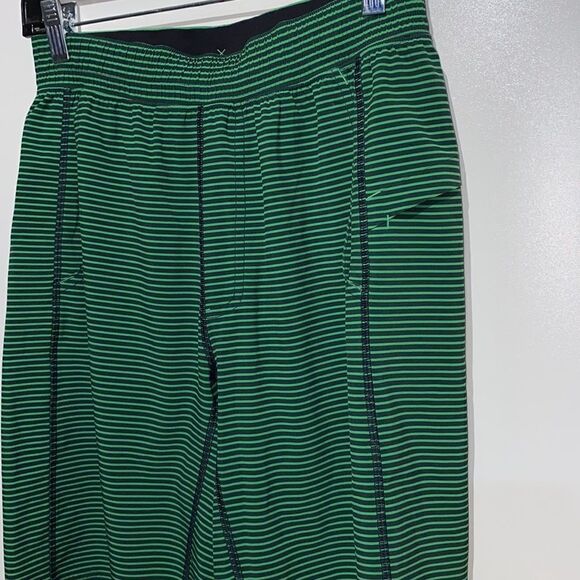 Men’s Lululemon Athletica Basketball Shorts Size Small - Picture 3 of 9